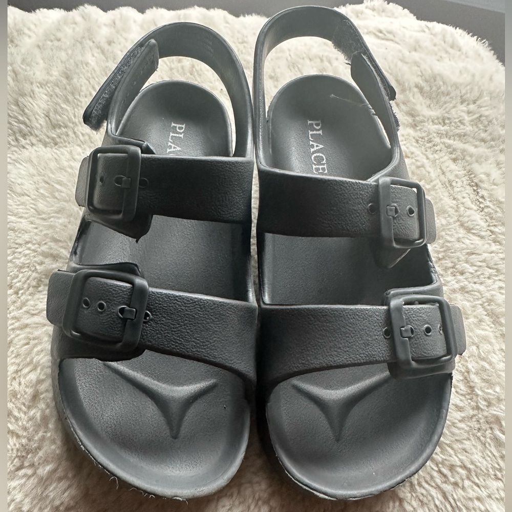 The Children's Place Toddler Buckle Slides with Backstrap Sandal (Gray) - Picture 5 of 5